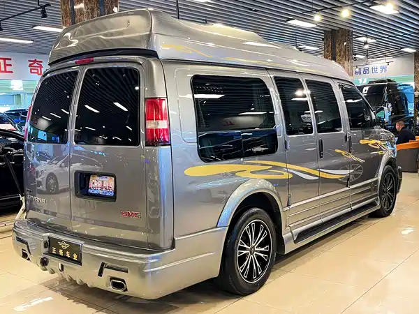 GMC SAVANA 2011