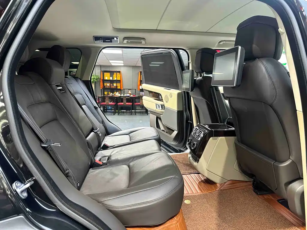 Land Rover Range Rover 2020 — фото 15