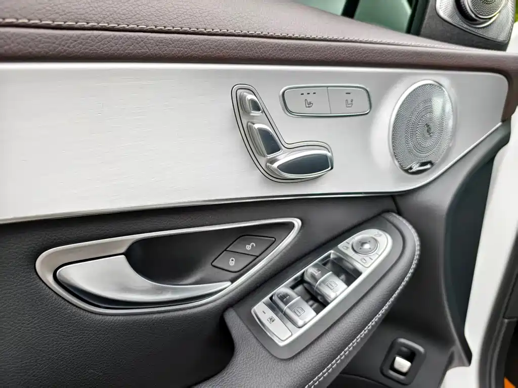 Mercedes-Benz GLC 2023 — фото 12