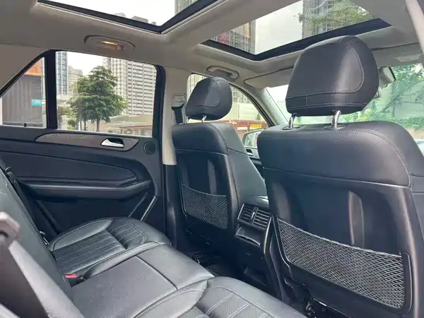 Mercedes-Benz GLE 2016