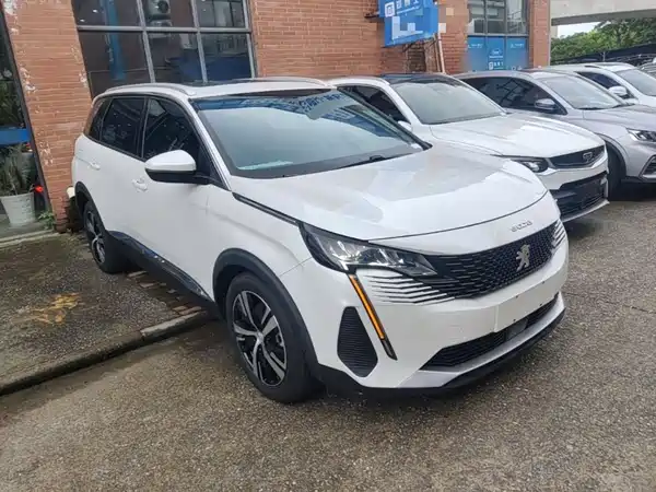 Peugeot 5008 2022