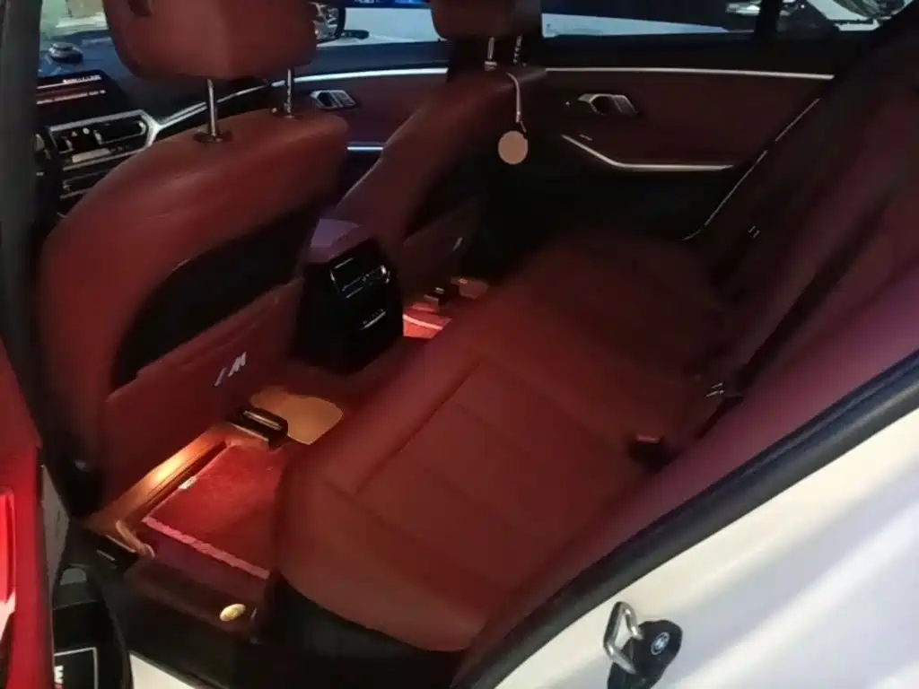 BMW 3 Series 2022 — фото 17