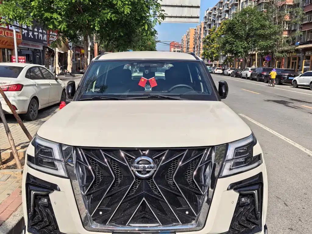 Nissan Patrol 2018 — фото 2