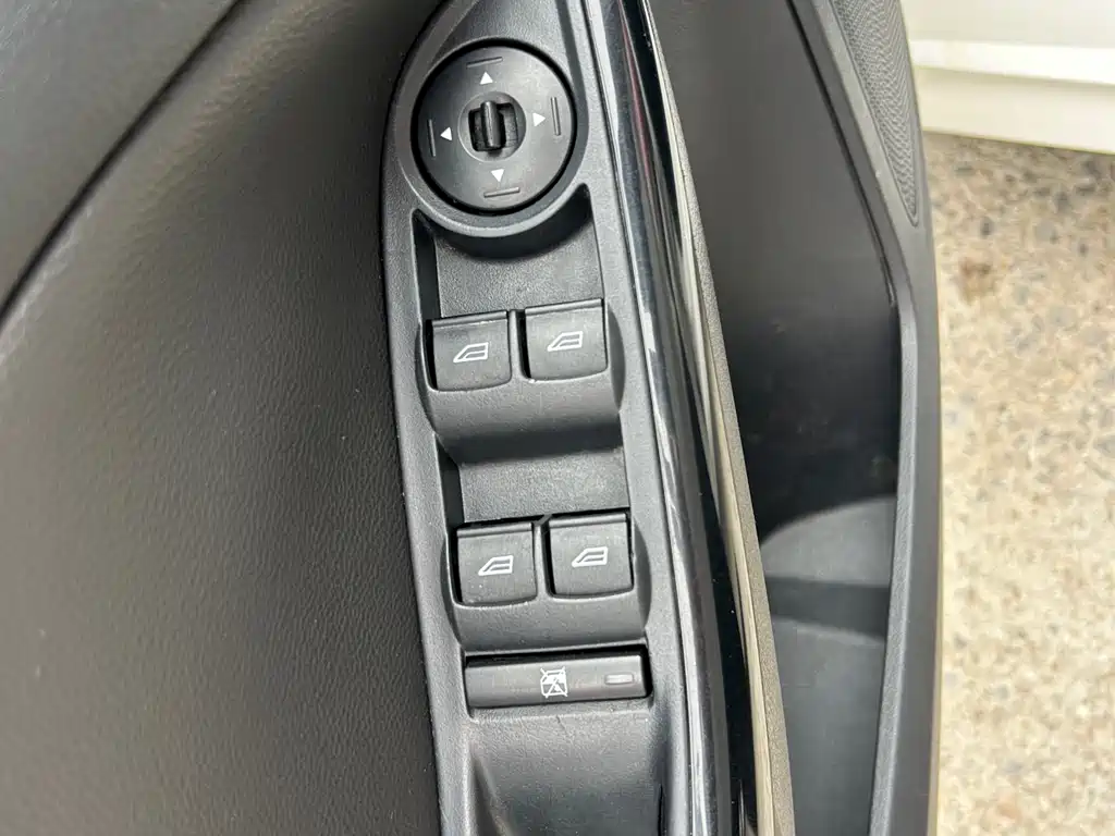 Ford Focus 2013 — фото 10