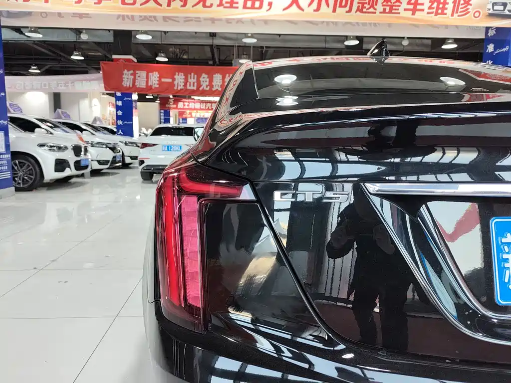 Cadillac CT5 2023 — фото 17