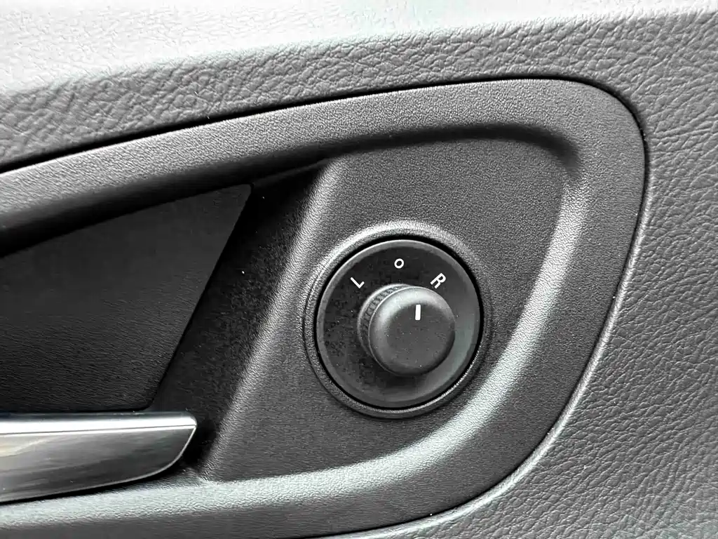 Buick GL8 2024 — фото 17
