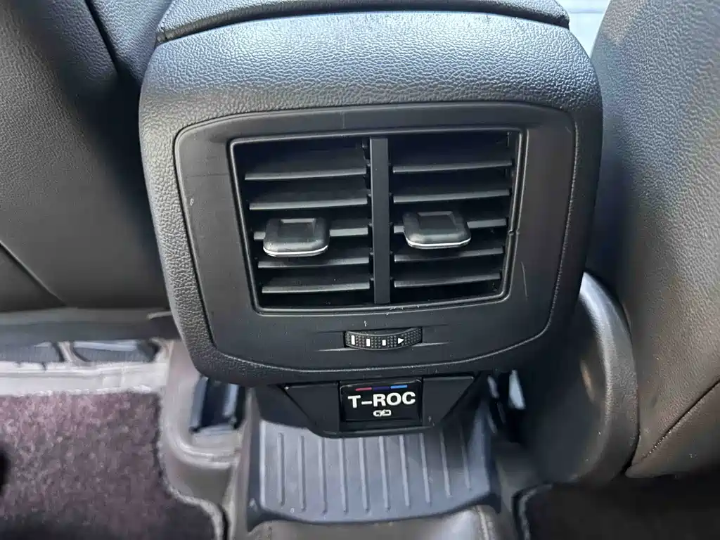 Volkswagen T-Roc 2023 — фото 17
