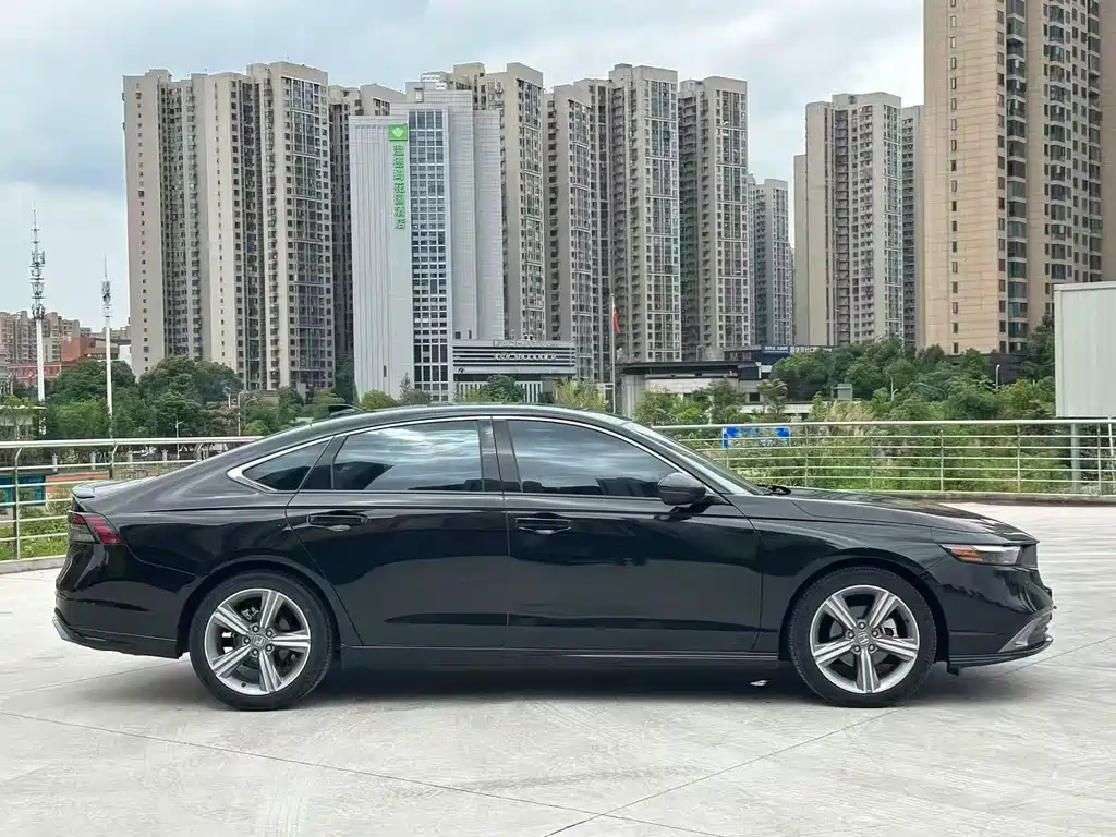 Honda Accord 2023 — фото 15