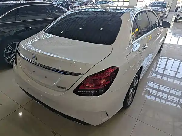 Mercedes-Benz C-Class 2020