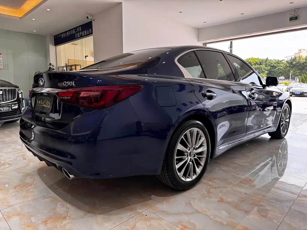 Infiniti Q50L 2019 — фото 4