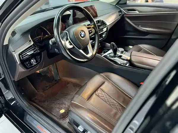 BMW 5 Series 2019