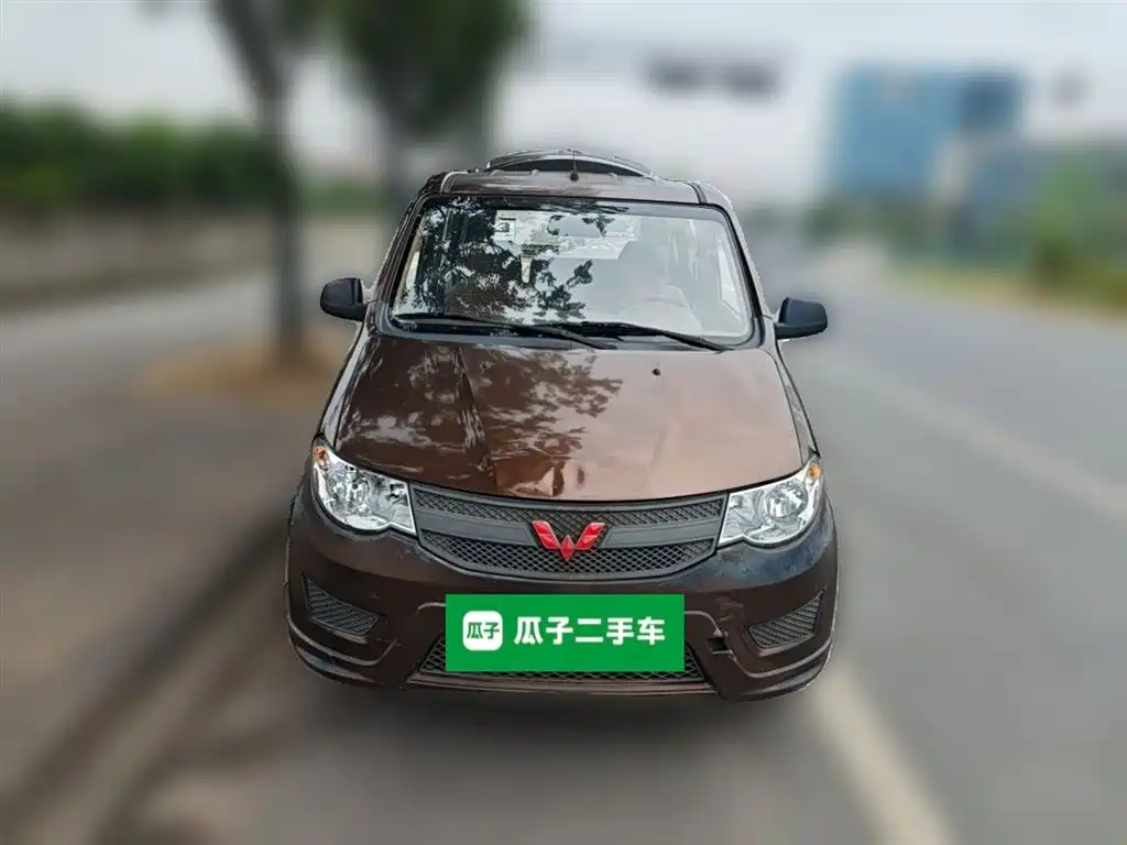 Wuling Hongguang 2017 — фото 2