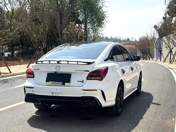 MG MG5 Scorpio 2022