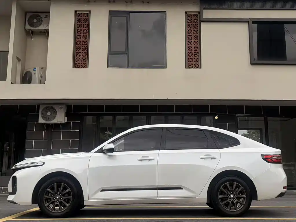 Baojun RC-5 2022