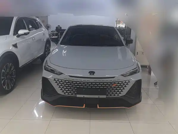 Changan UNI-V 2022