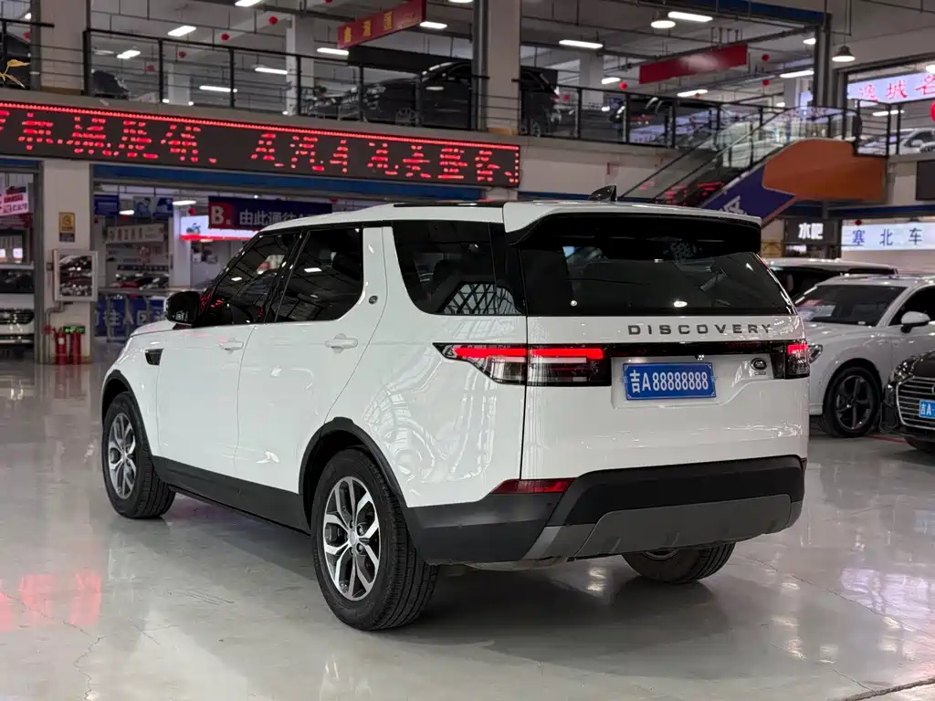 Land Rover Discovery 2018 — фото 4