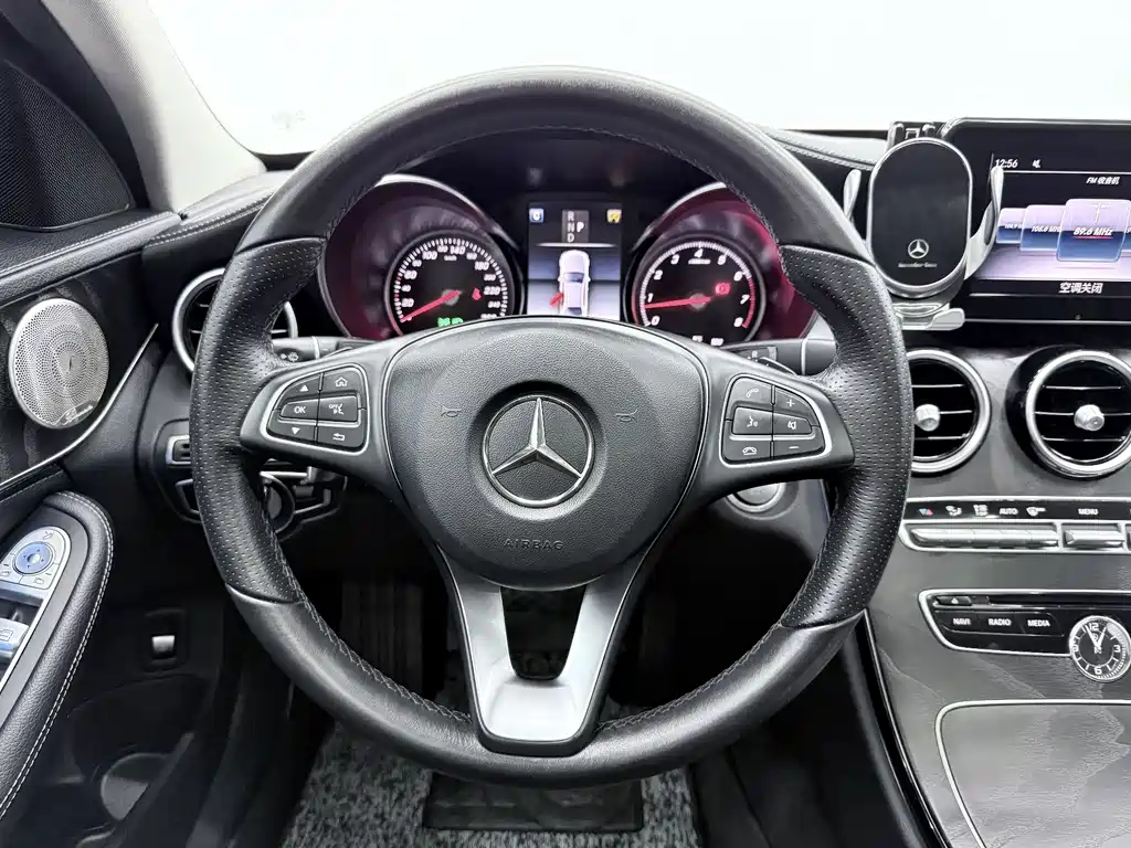 Mercedes-Benz C-Class 2018 — фото 14