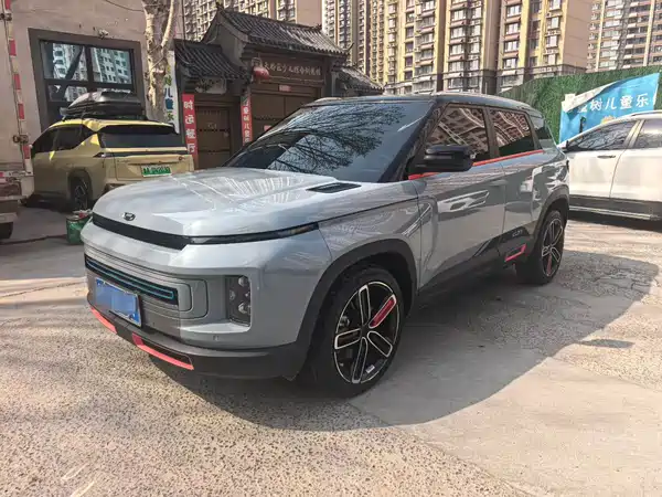 Geely ICON 2021