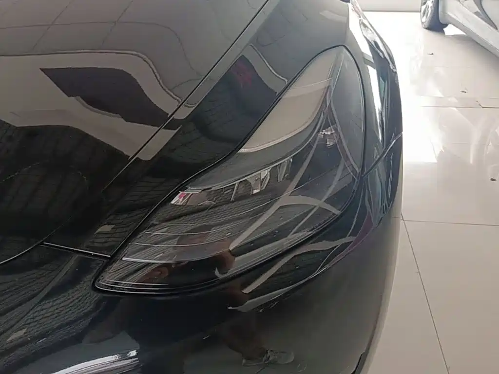 Tesla Model Y 2023 — фото 24