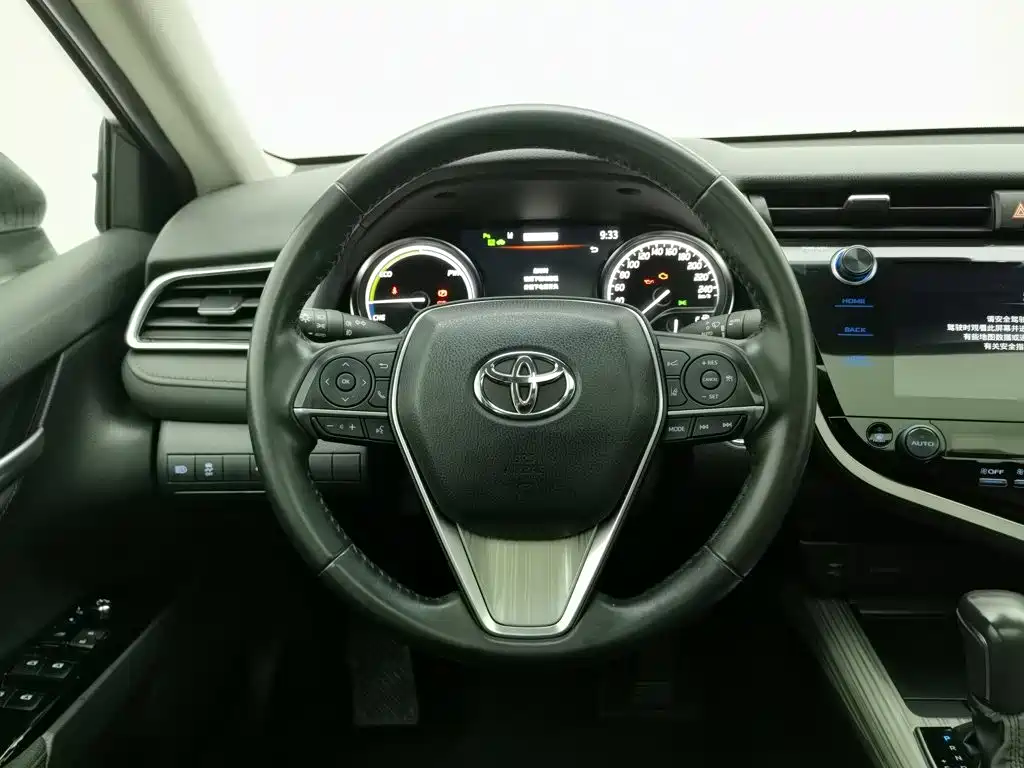 Toyota Camry 2020 — фото 11