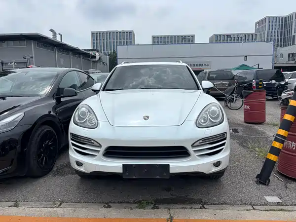 Porsche Cayenne 2012