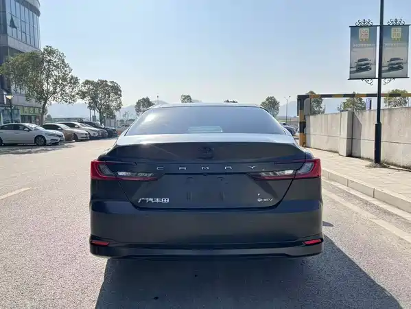 Toyota Camry 2024