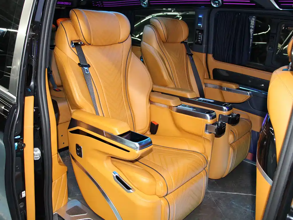 Mercedes-Benz Vito 2023 — фото 12