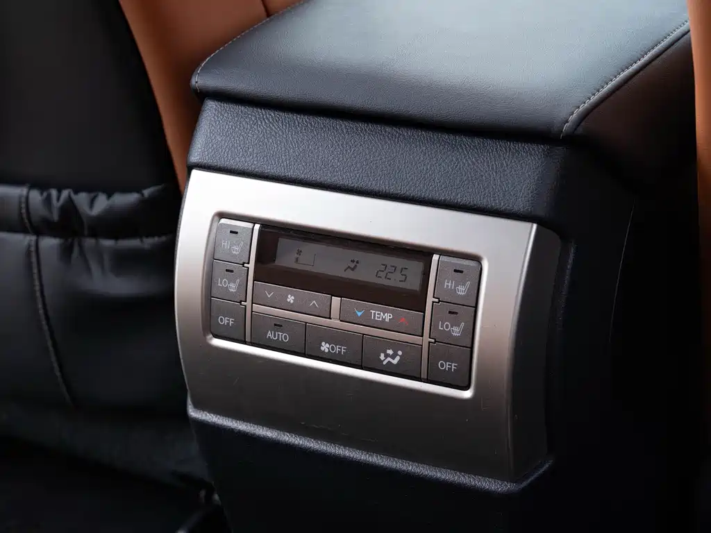 Lexus GX 2015 — фото 21