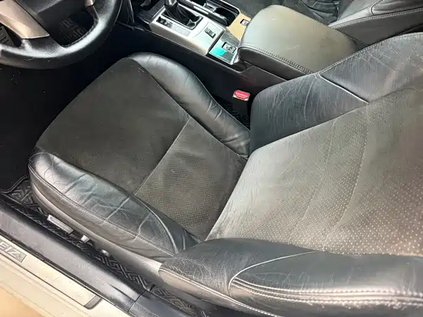 Toyota Reiz 2012
