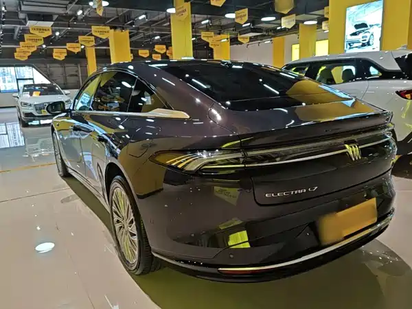 Buick Zhijing L7 2025
