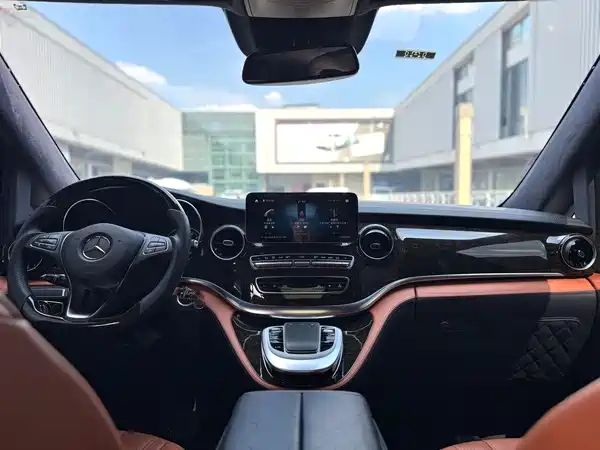 Mercedes-Benz V-Class 2023