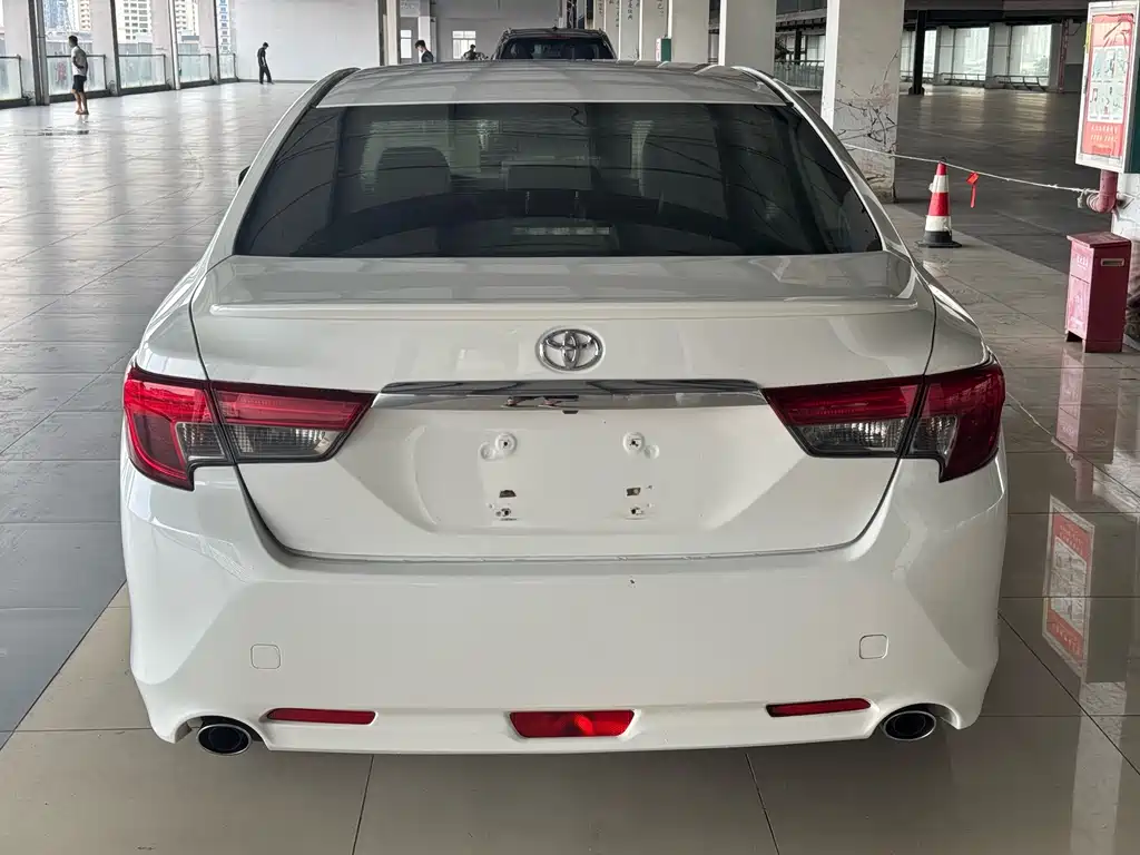 Toyota Reiz 2017