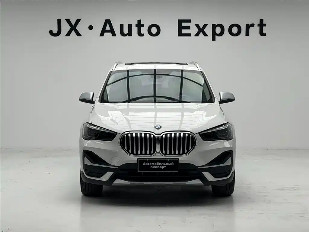 BMW X1 2022 — фото 2