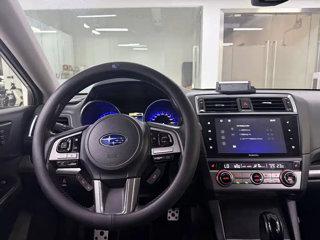Subaru Outback 2018 — фото 18