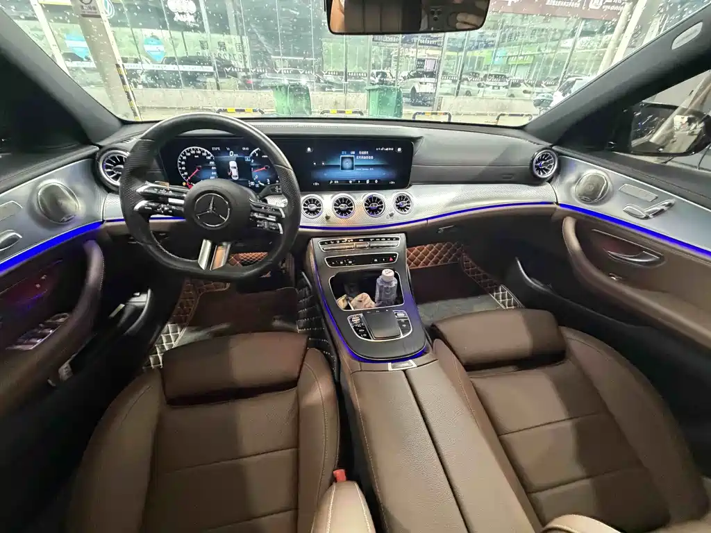 Mercedes-Benz E-Class 2022