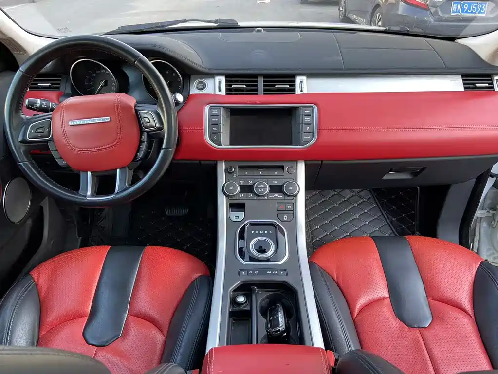 Land Rover Evoque 2015 — фото 13