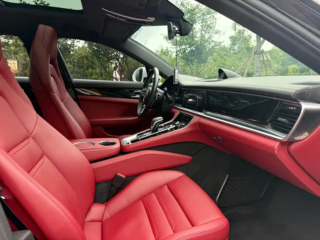 Porsche Panamera 2019 — фото 11
