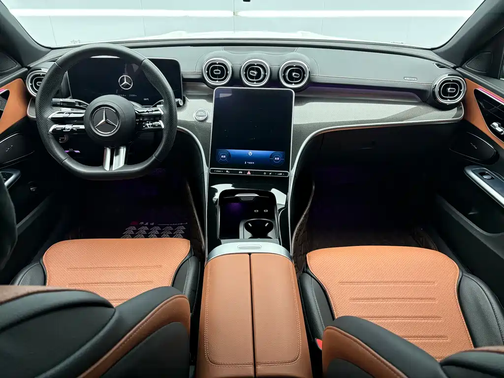 Mercedes-Benz C-Class 2023 — фото 6