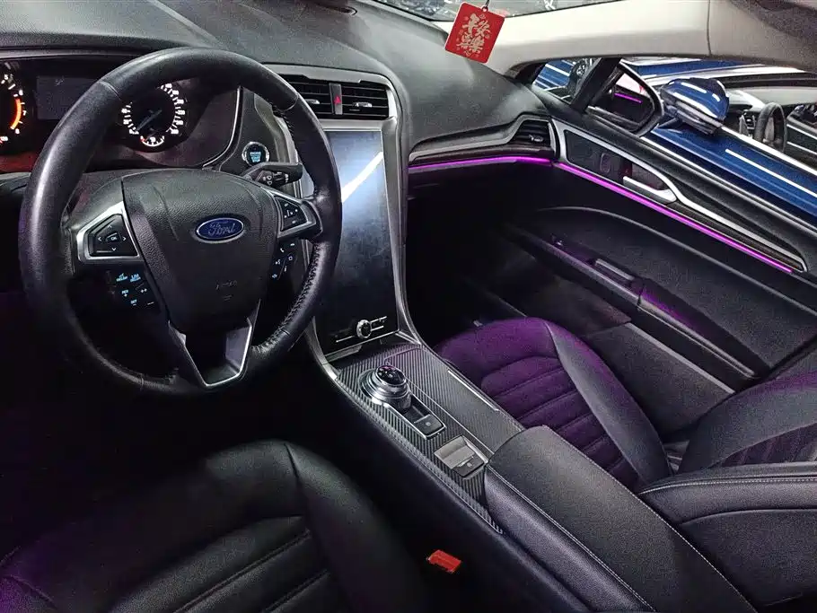 Ford Mondeo 2021 — фото 12