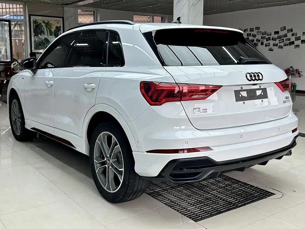 Audi Q3 2023 — фото 4