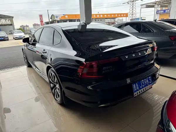 Volvo S90 2021