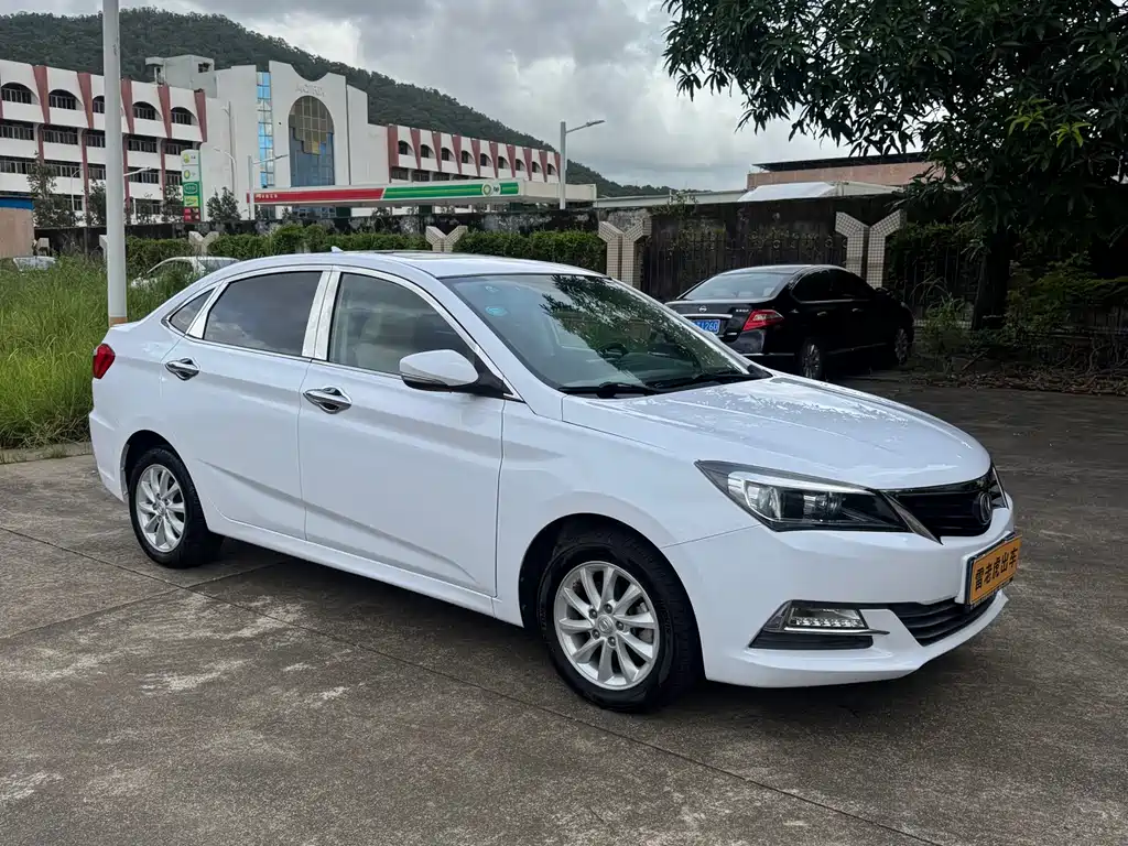 Changan V7 2018