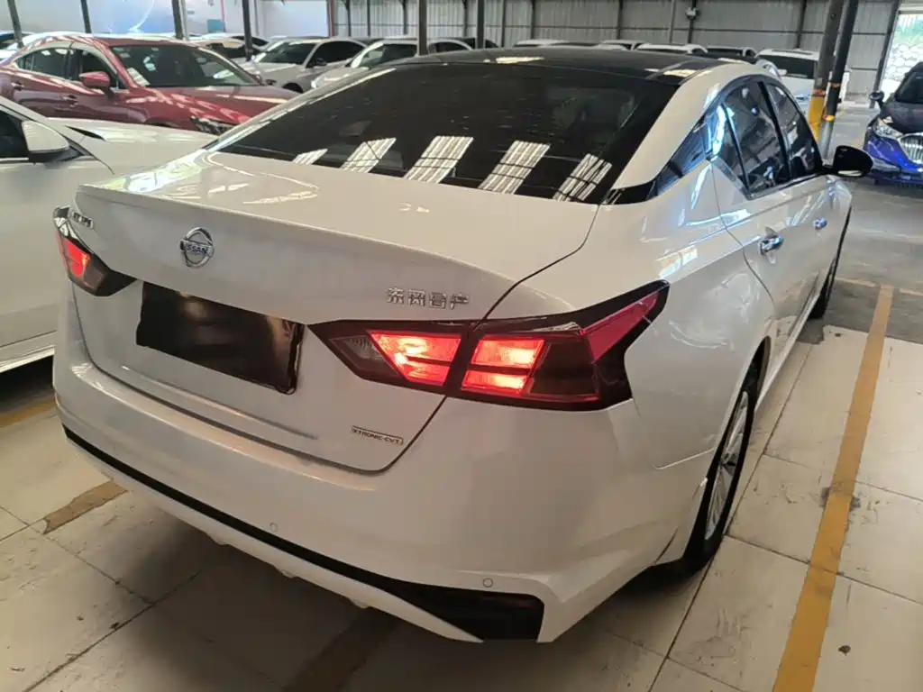 Nissan Teana 2020