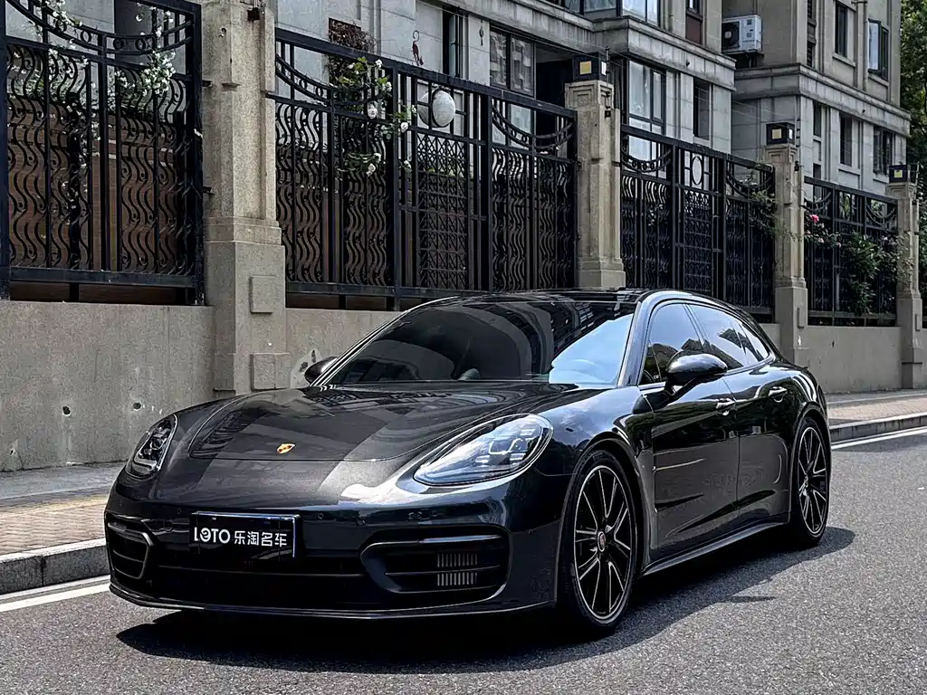 Porsche Panamera 2022 — фото 1