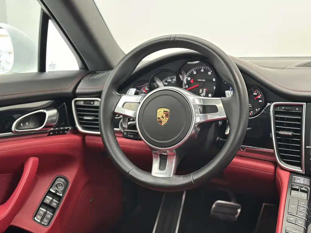 Porsche Panamera 2016 — фото 41