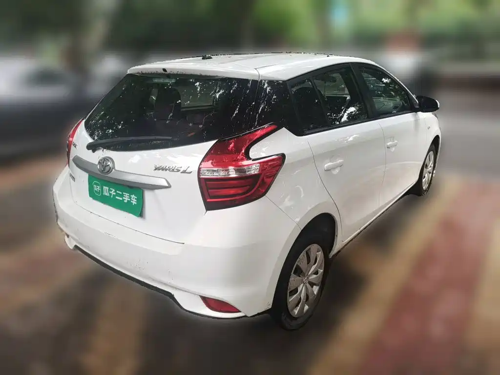 Toyota Yaris L 2017