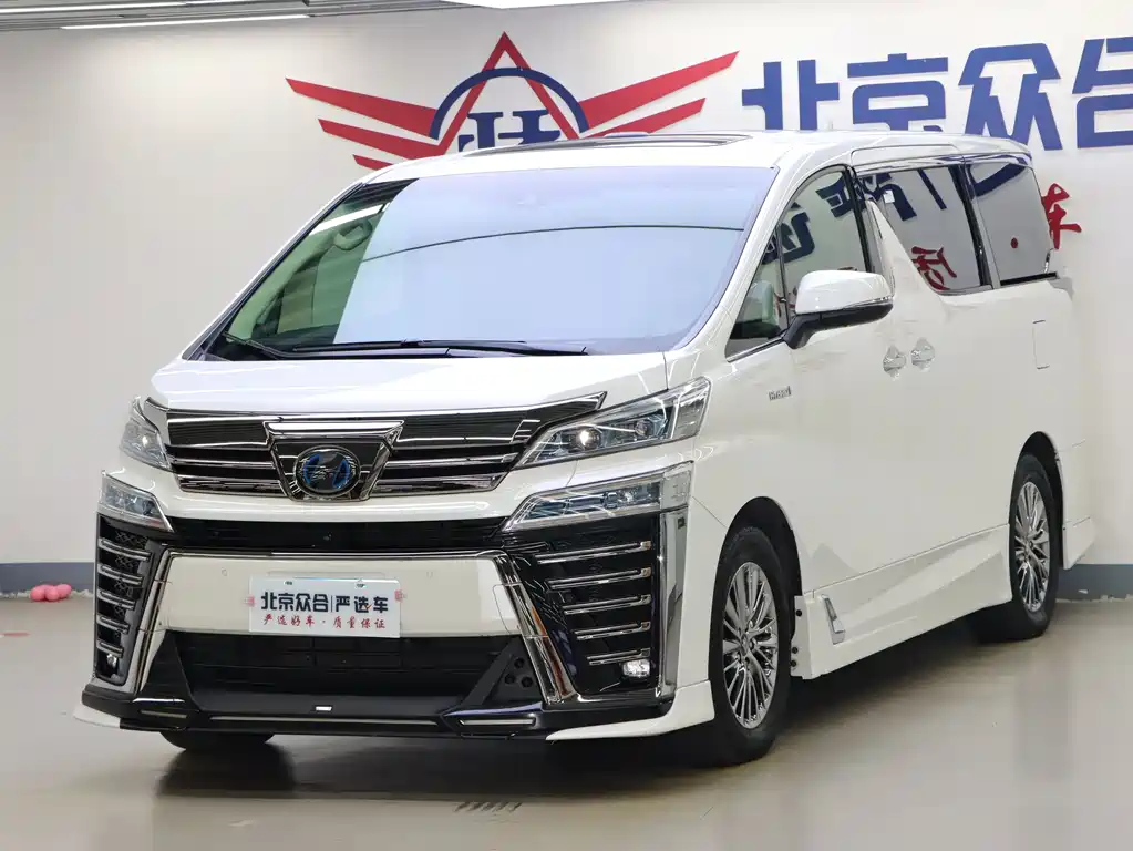 Toyota Vellfire 2023 — фото 1