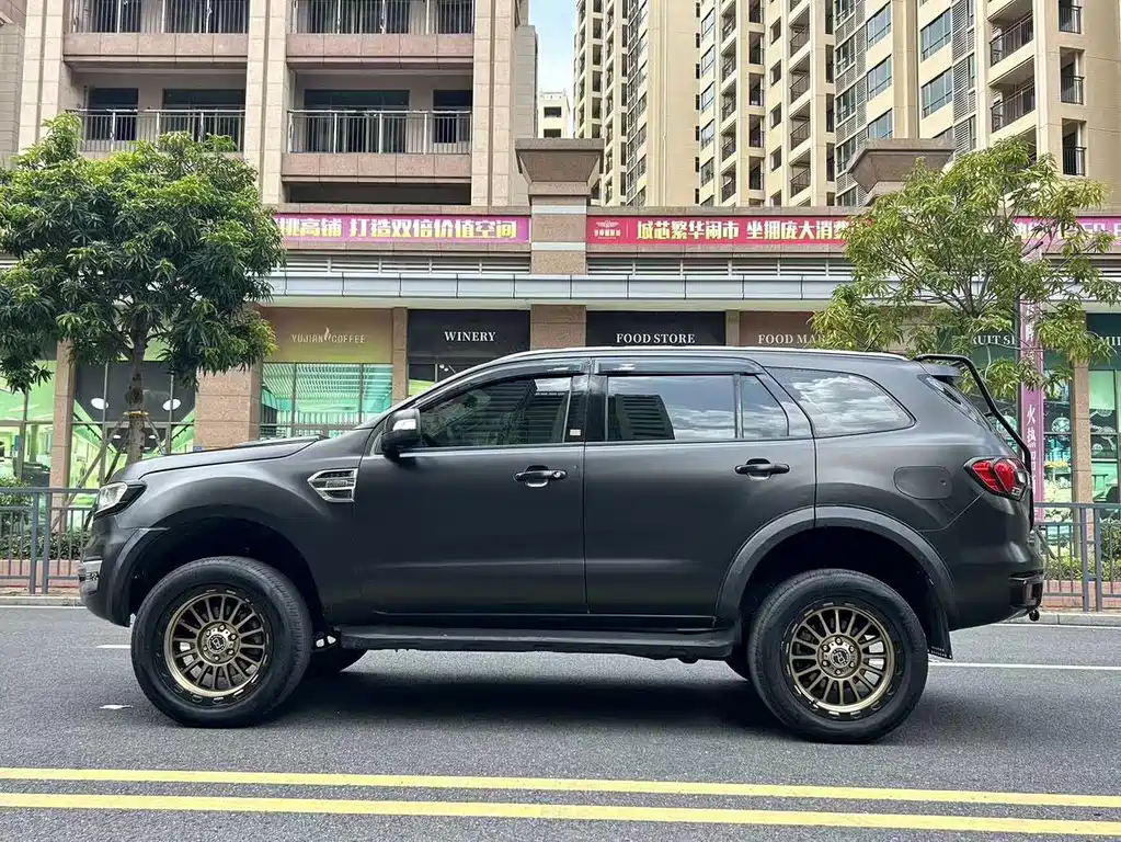 Ford Everest 2018 — фото 10