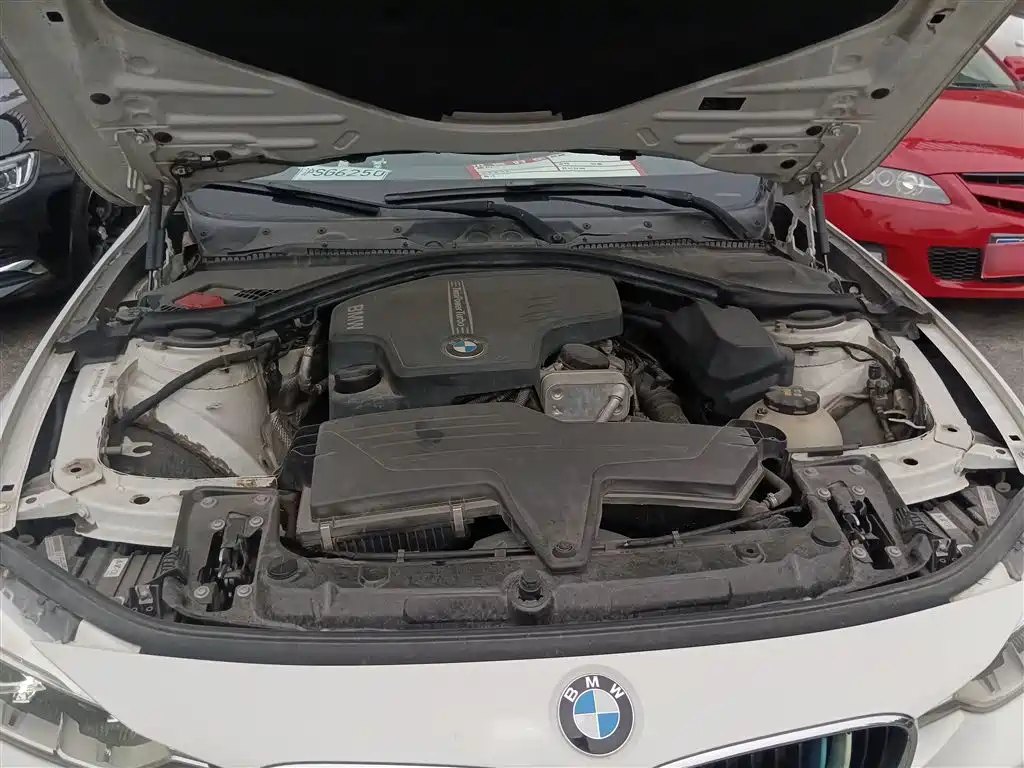 BMW 3 Series 2015 — фото 16