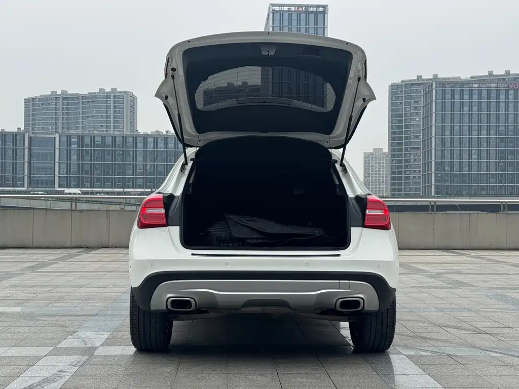 Mercedes-Benz GLA 2015 — фото 19